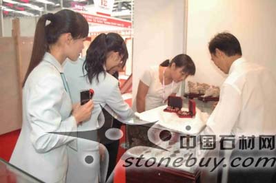 新、奇、特、優石材:紅寶瑪瑙、紅寶碧玉