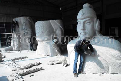 福建泉州贈(zèng)送的鄭成功石雕像在臺(tái)南市揭幕