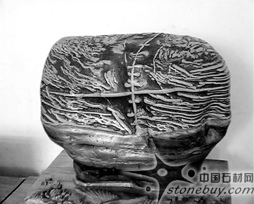 《步入云梯》 玉山奧運奇石獲大獎