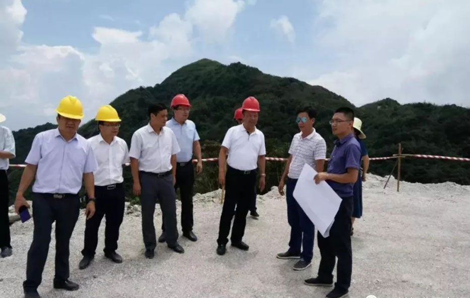賀州市開山鎮開展石材產業項目建設調研工作