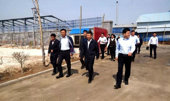 五蓮縣長朱貴友率領黨政考察團來白石鎮考察石材行業轉型升級工作