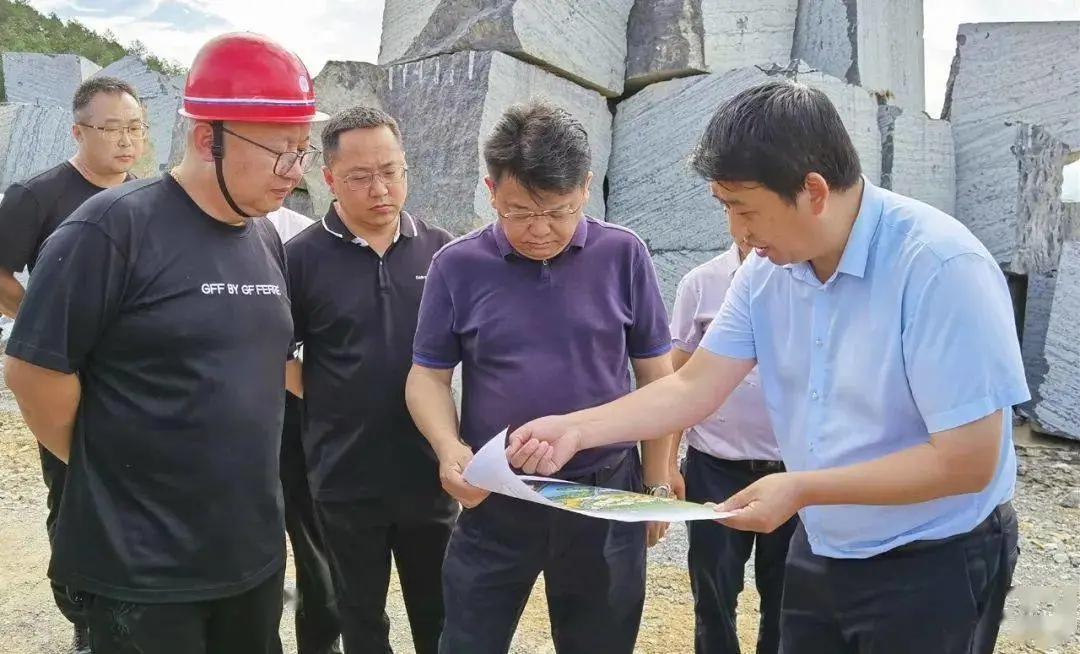 立足石材資源構(gòu)建現(xiàn)代化石材開采體系，提升桐梓縣石產(chǎn)業(yè)發(fā)展整體水平