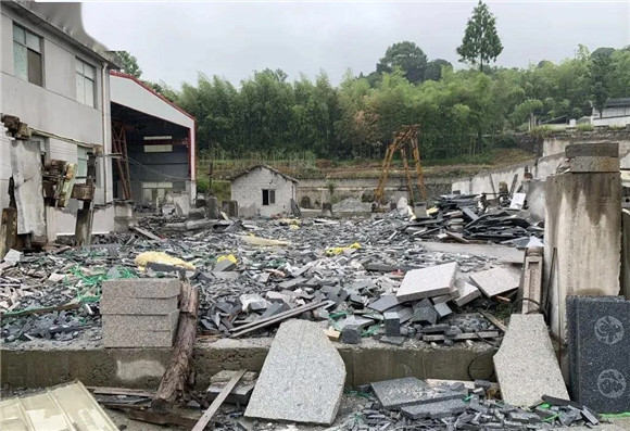 以環(huán)保的名義，石材廠手續(xù)齊全卻被關(guān)停遭強(qiáng)拆，怎么辦？